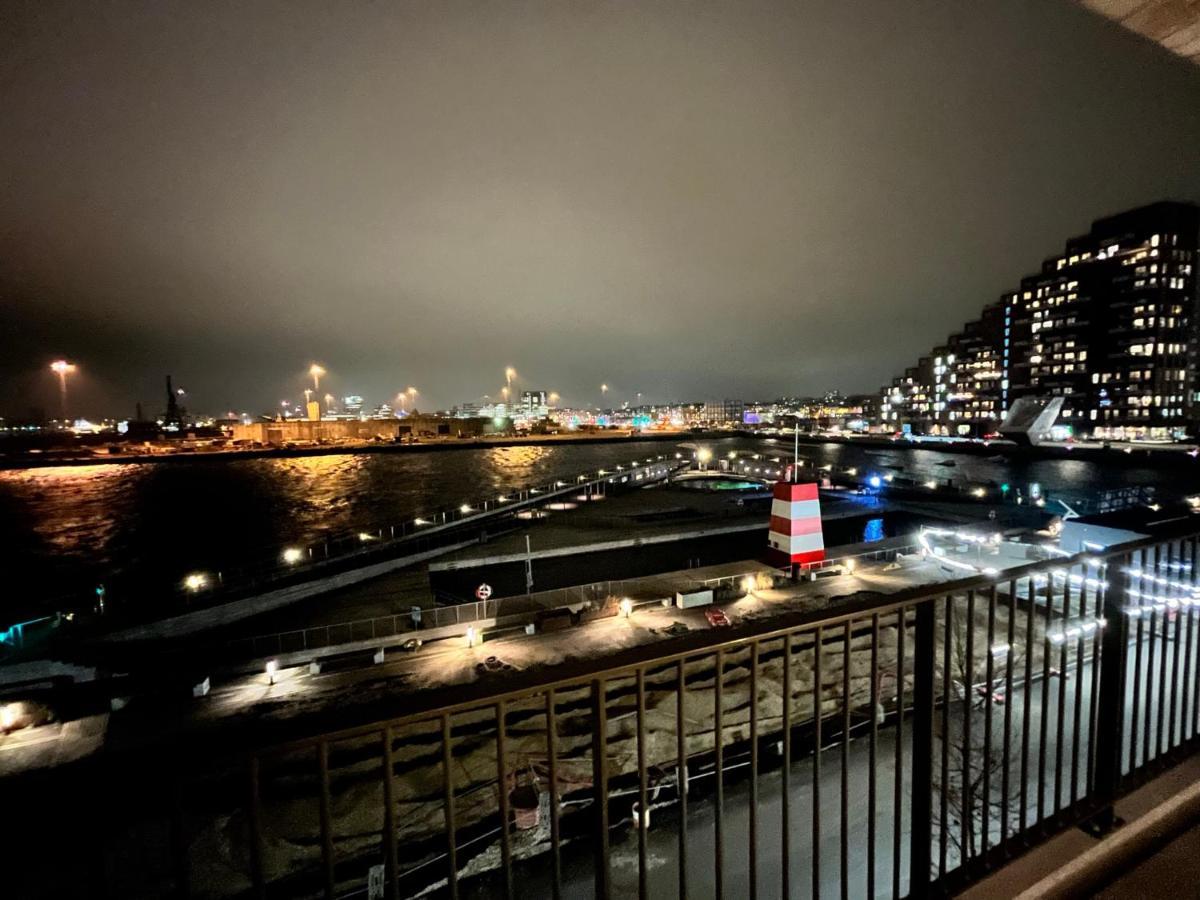 Apartment Directly To Seafront Of Bassin 7 With Big Balcony And Free Parking Århus Екстериор снимка